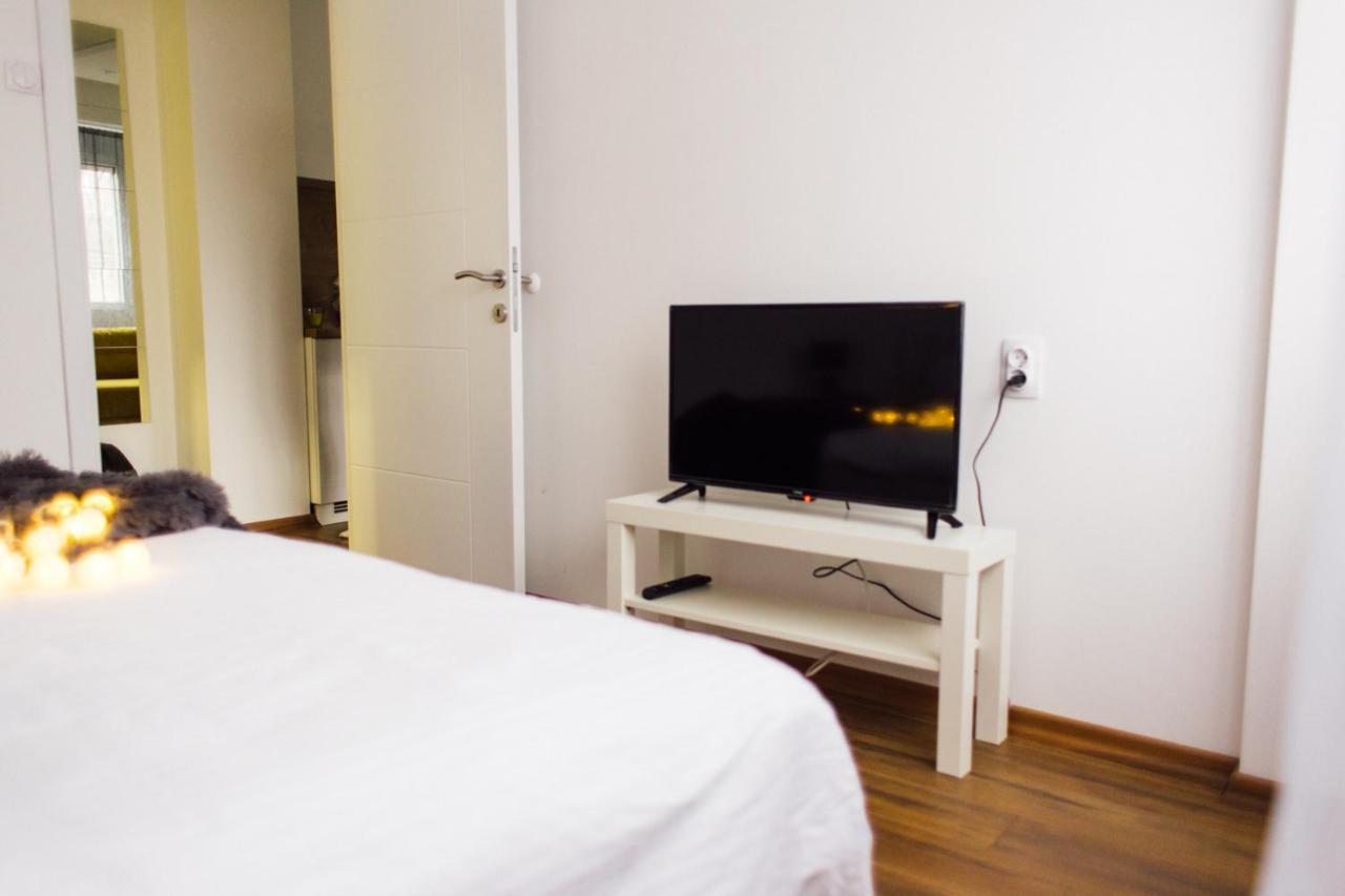 New Center Apartments Ниш Экстерьер фото